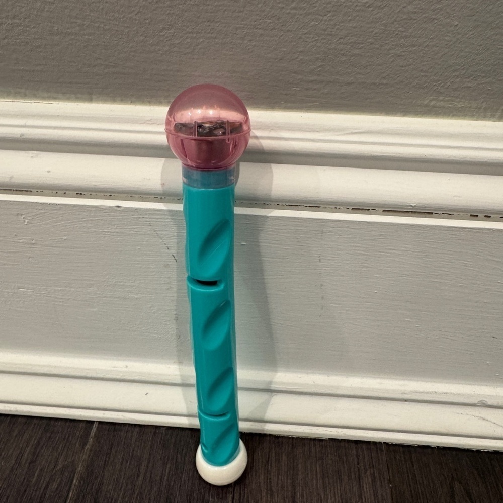 Jaru Kids Light Up Wand- Haven’t Tested Electronics